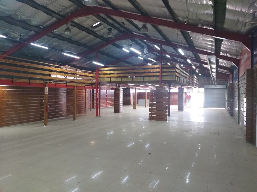 To Let Commercial Property for Rent in Oakdale Western Cape